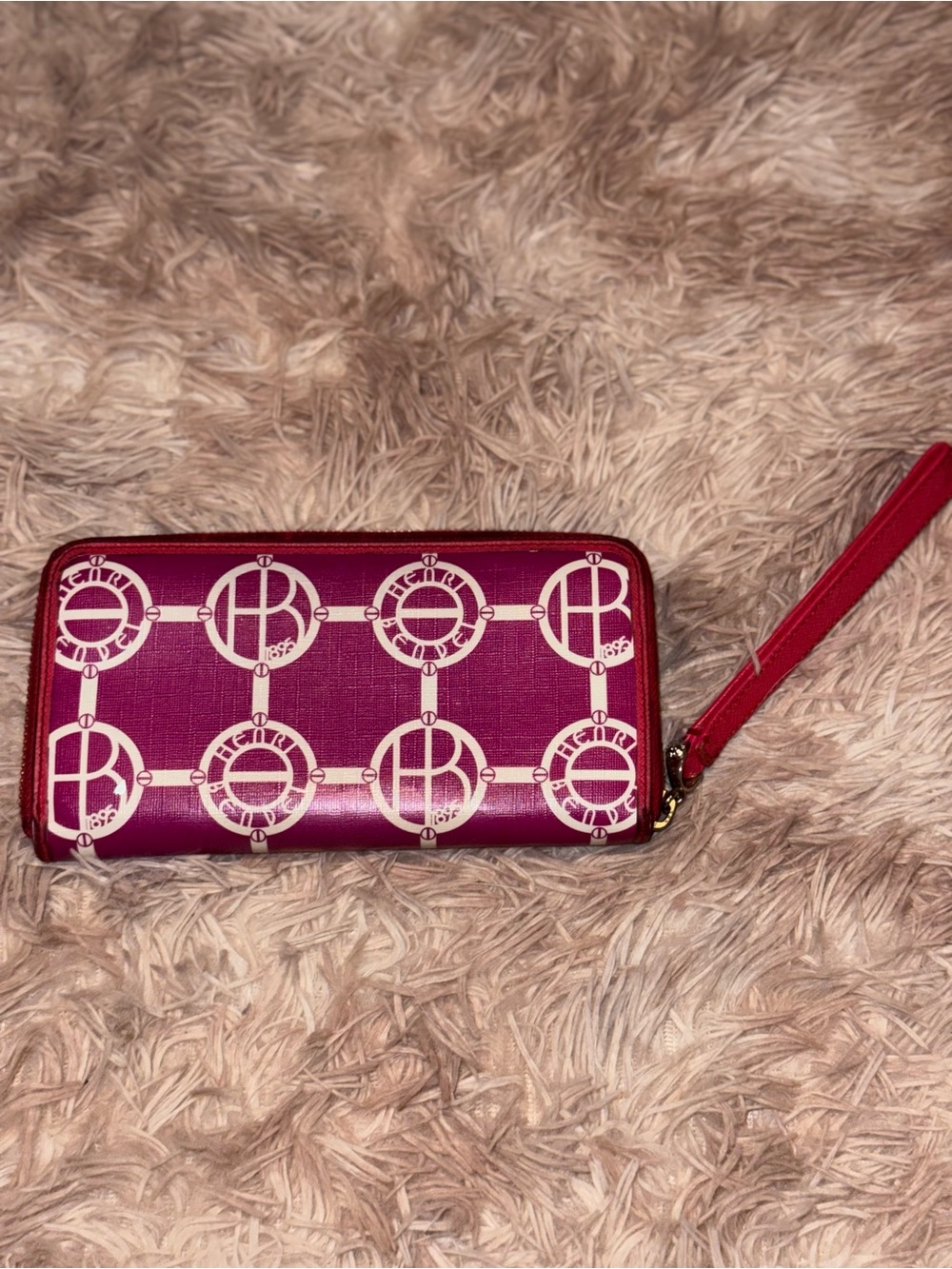 Henri Bendel HB Logo Continental Zip Wallet Wristlet